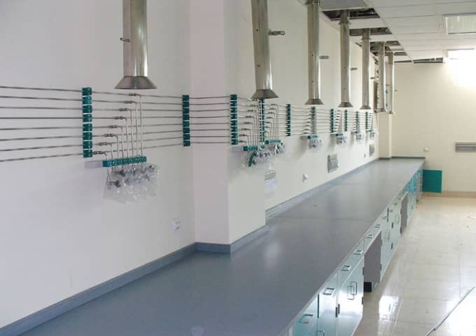 選擇正確的材料，實驗室裝修的關鍵決策