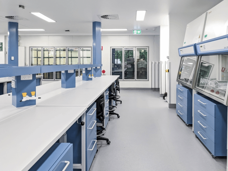 實(shí)驗(yàn)室設(shè)計(jì)成本直降30%！從通風(fēng)到選材的「黃金省錢公式」